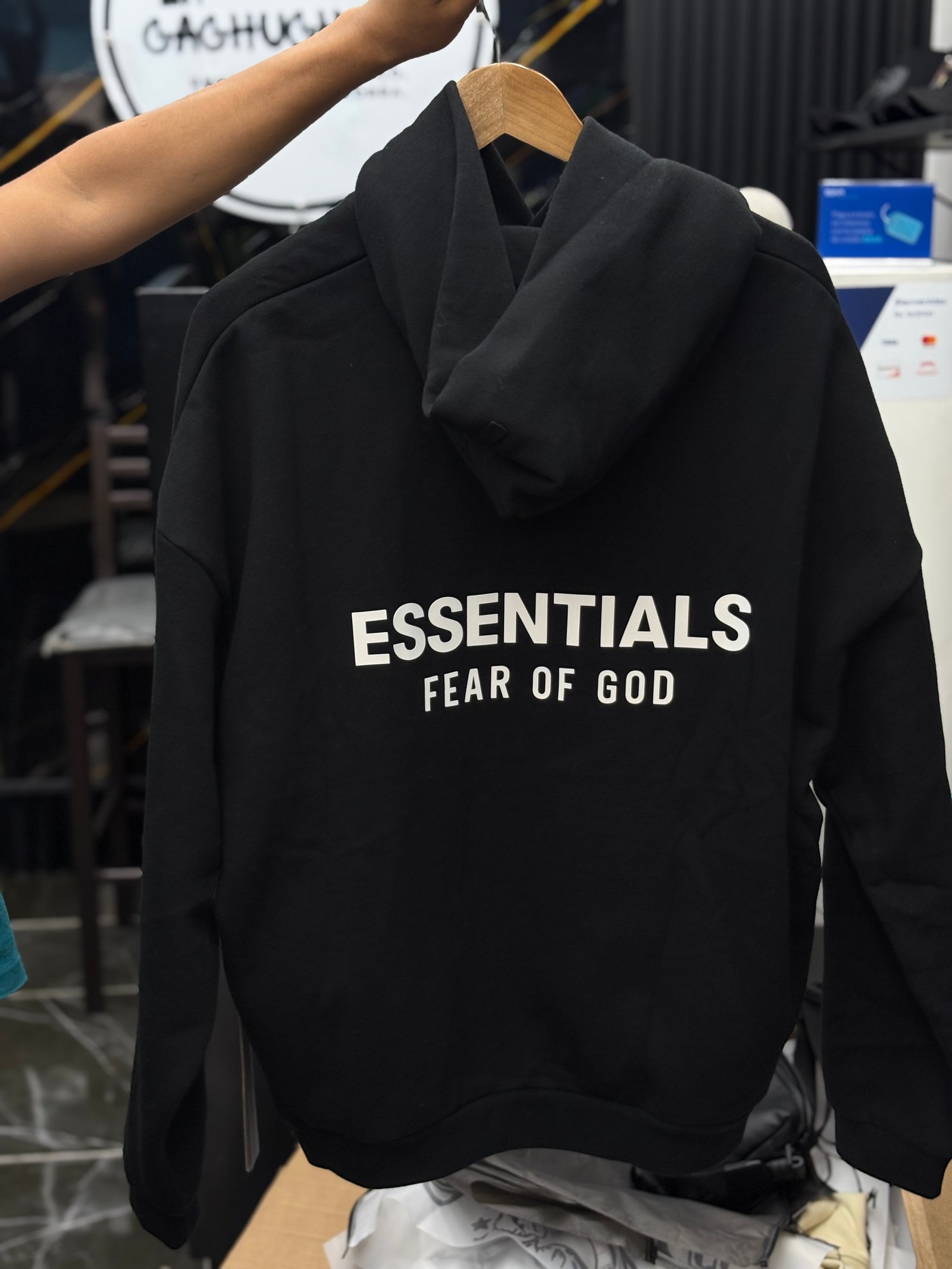 Hoodie Essentials Black - foto 2