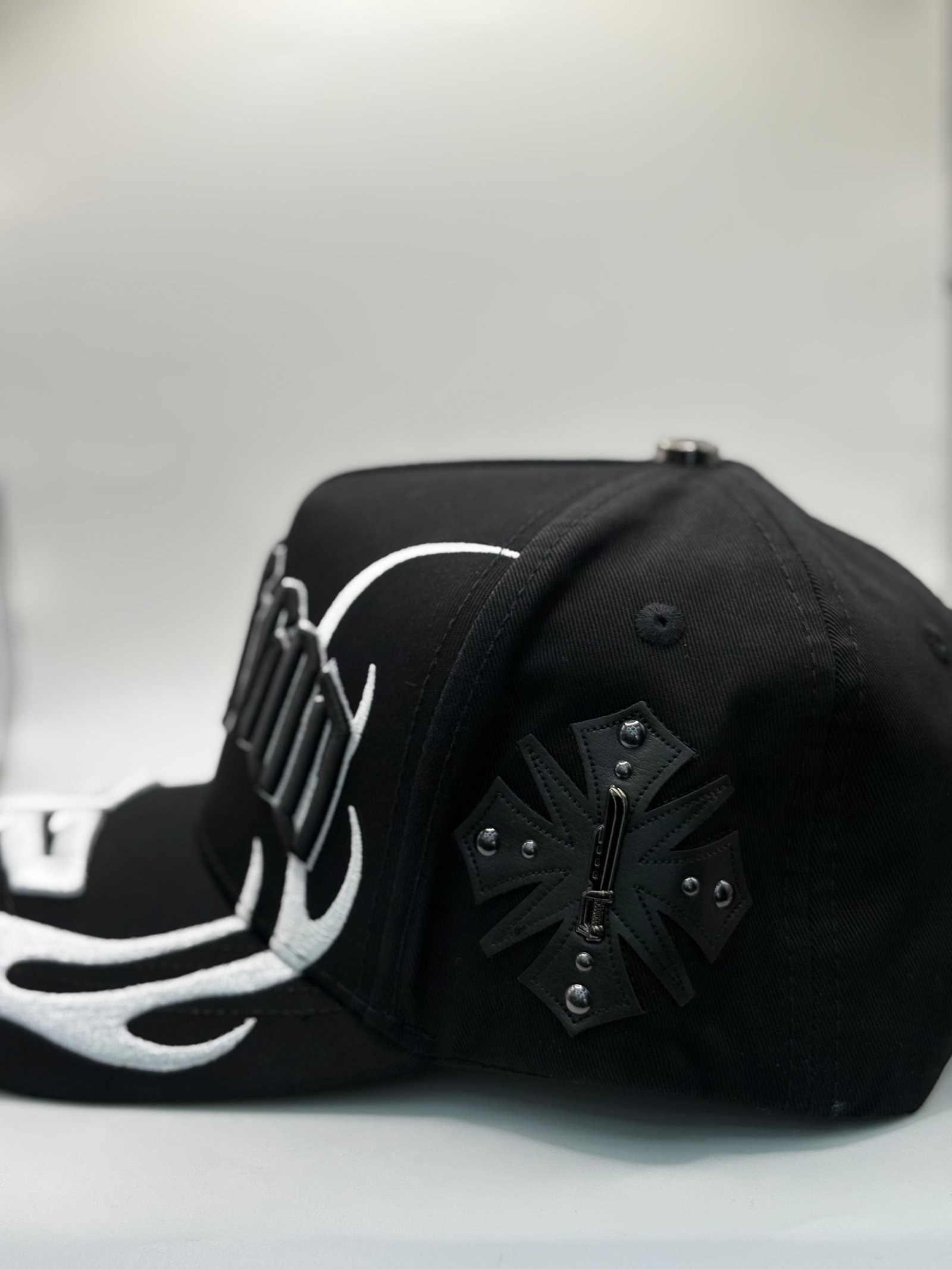 Báez x Shifu Son Of God - foto 3